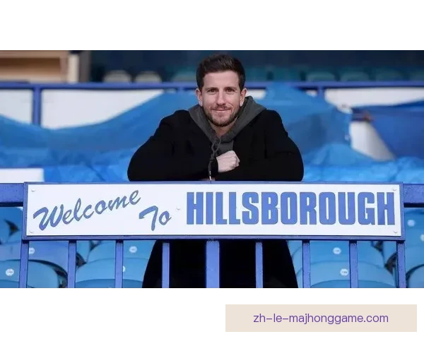 跟队独家切尔西六位数附加签下谢周三十七岁左后卫新星完成转会案 跟队独家切尔西六位数附加签下谢周三十七岁左后卫新星完成转会案